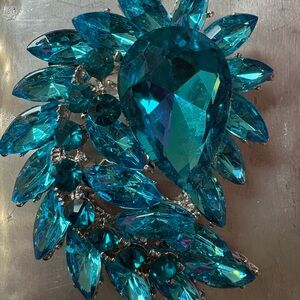 Stunning Blue Crystal Brooch